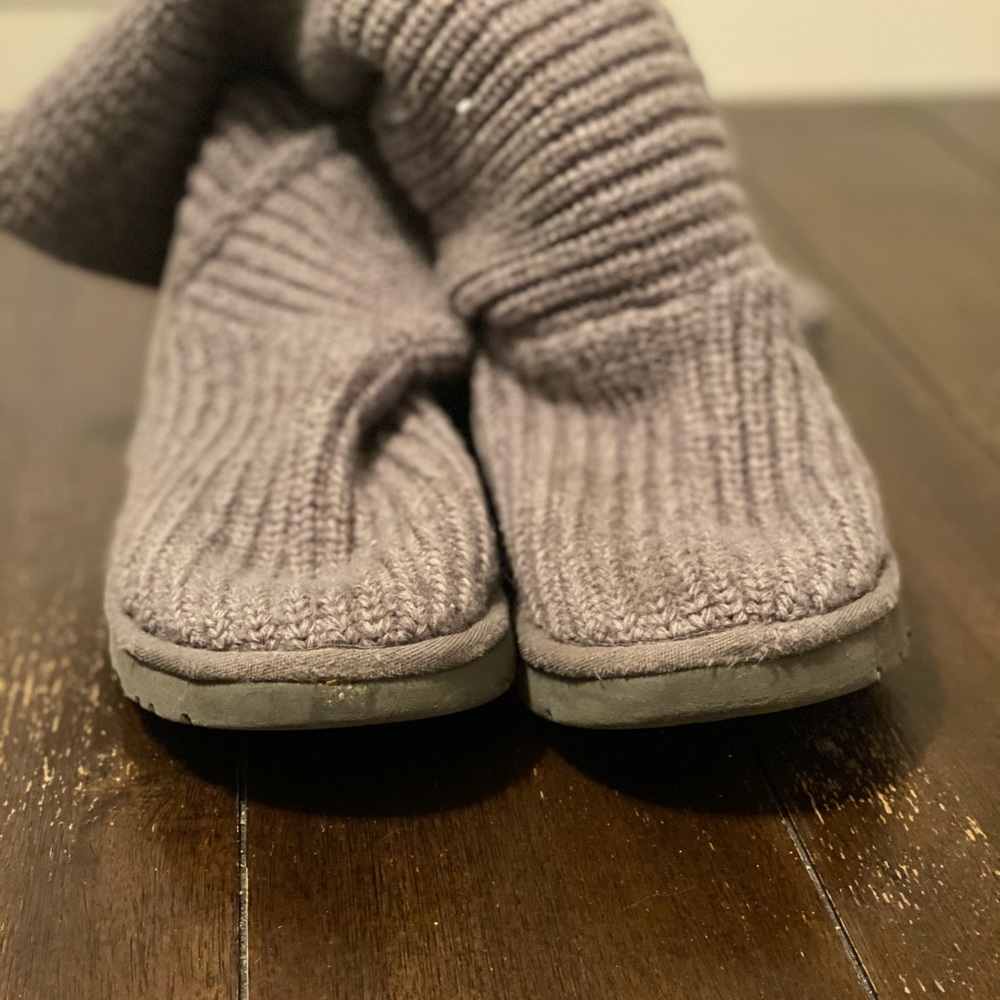 Knit UGGS - Picture 4 of 5